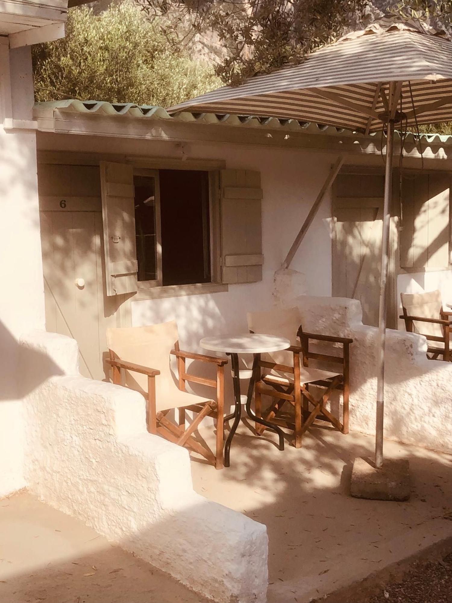 Barreira Beachfront Rooms 6 Каламата Екстериор снимка